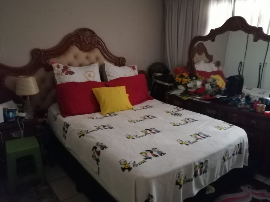 2 Bedroom Property for Sale in Rustenburg Central North West